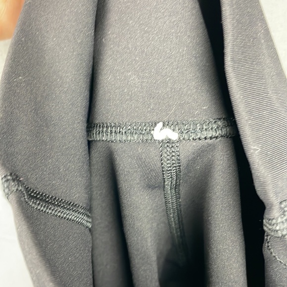 lululemon Full Length Black Leggings - Size 2 - Picture 9 of 9